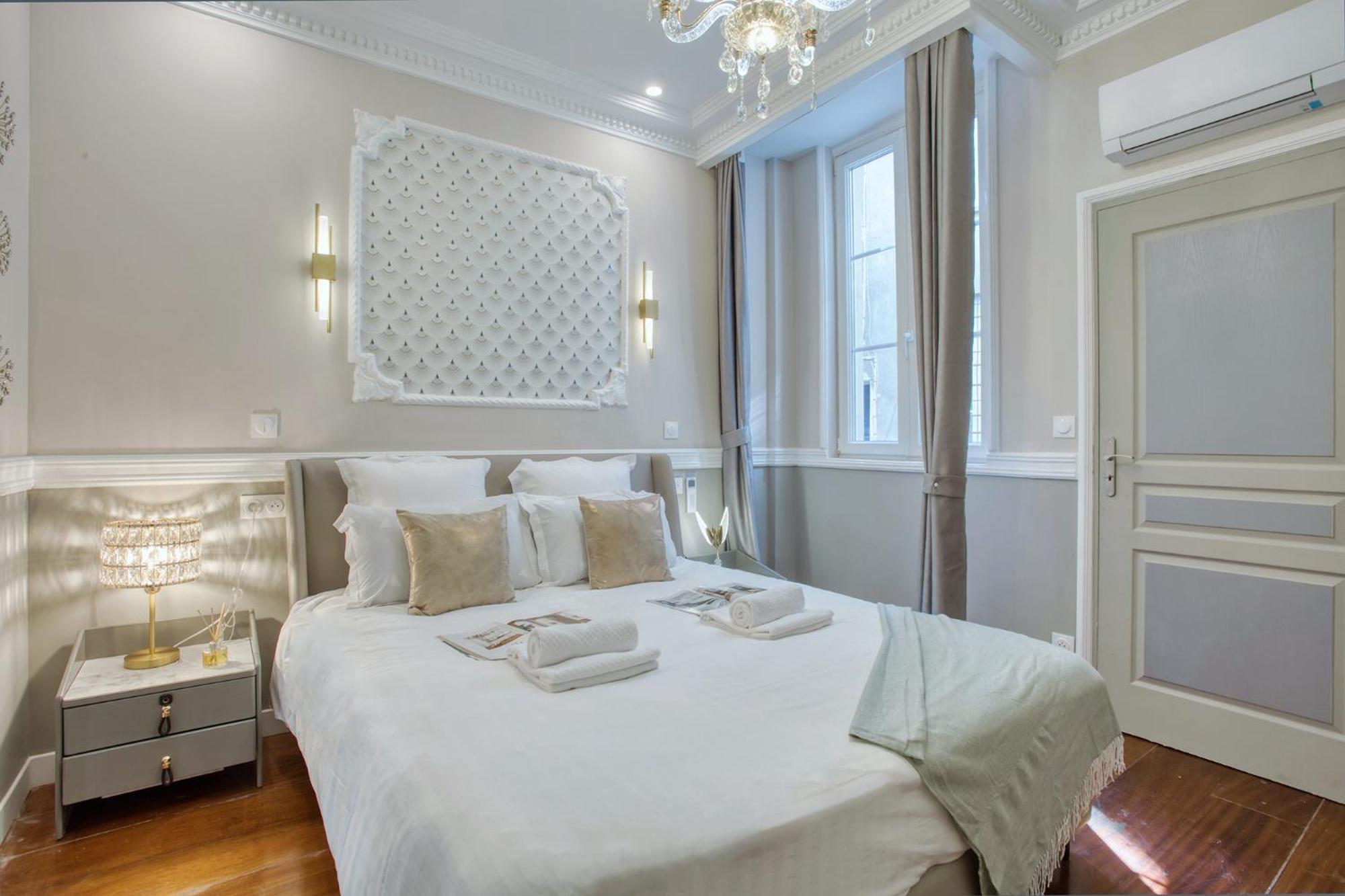Elegant Triplex In Paris - Ideal For 10 - Aircon エクステリア 写真